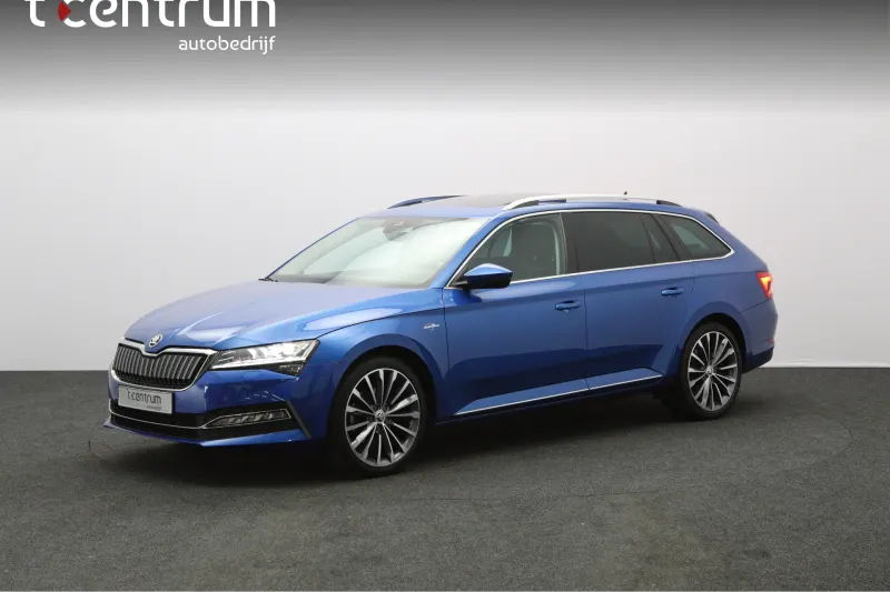 Škoda Superb (2023)