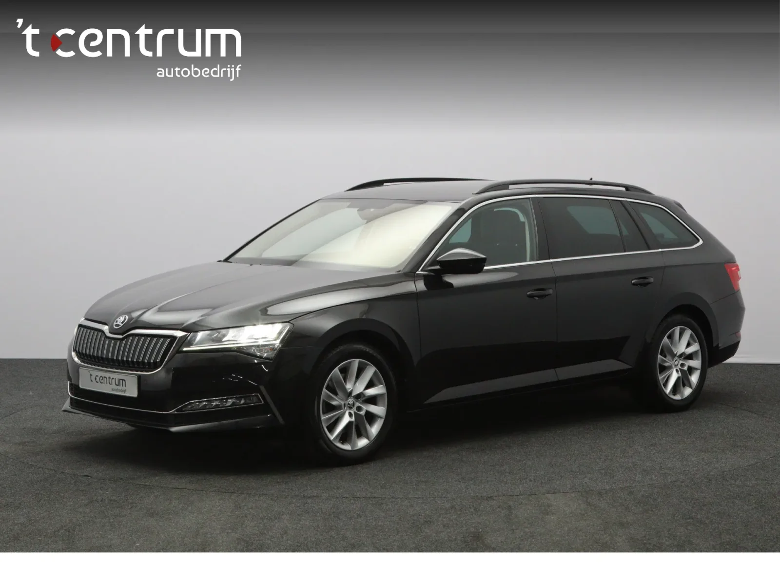 Škoda Superb (2022) — foto 1