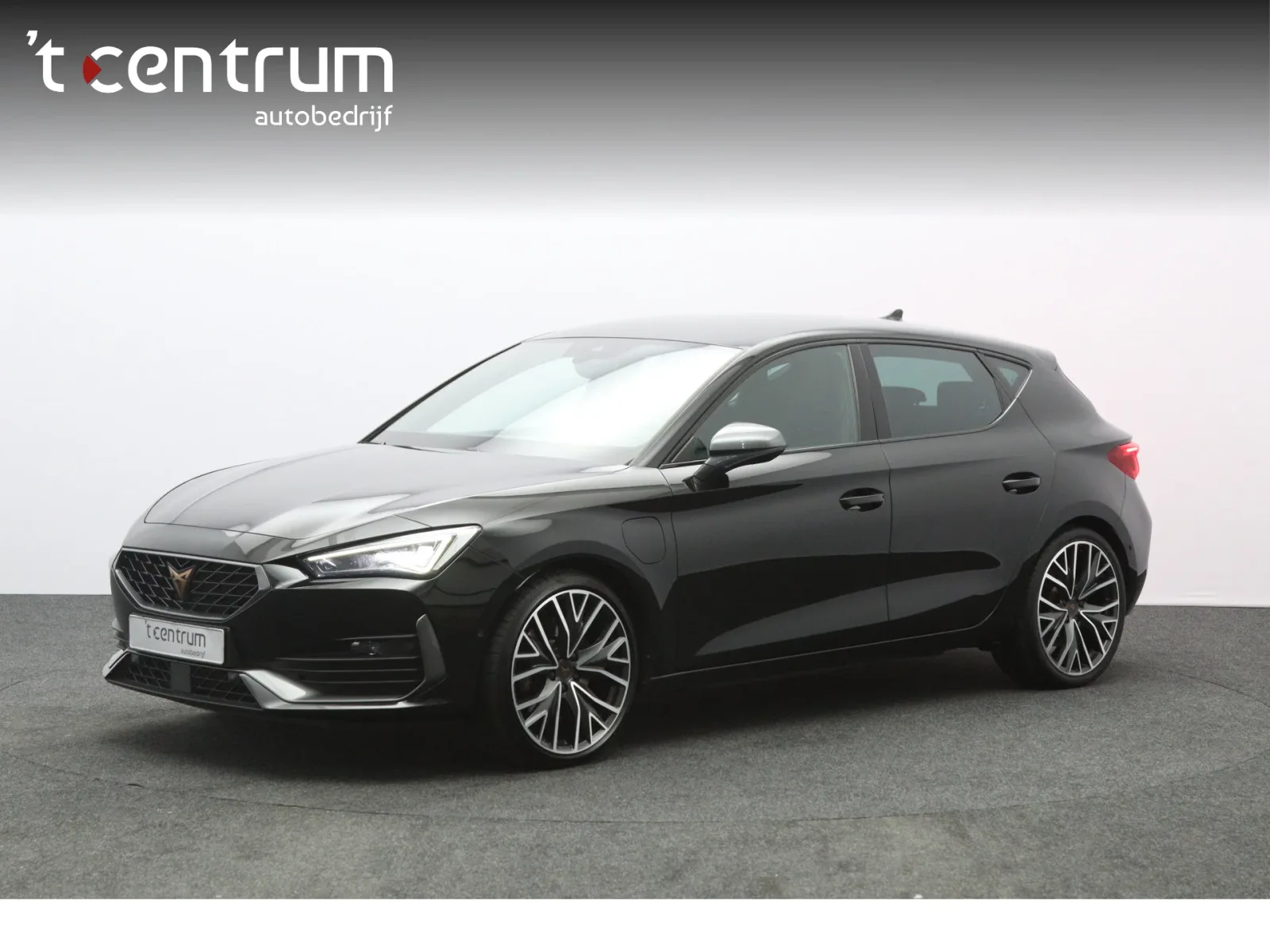 CUPRA Leon (2024) — foto 1