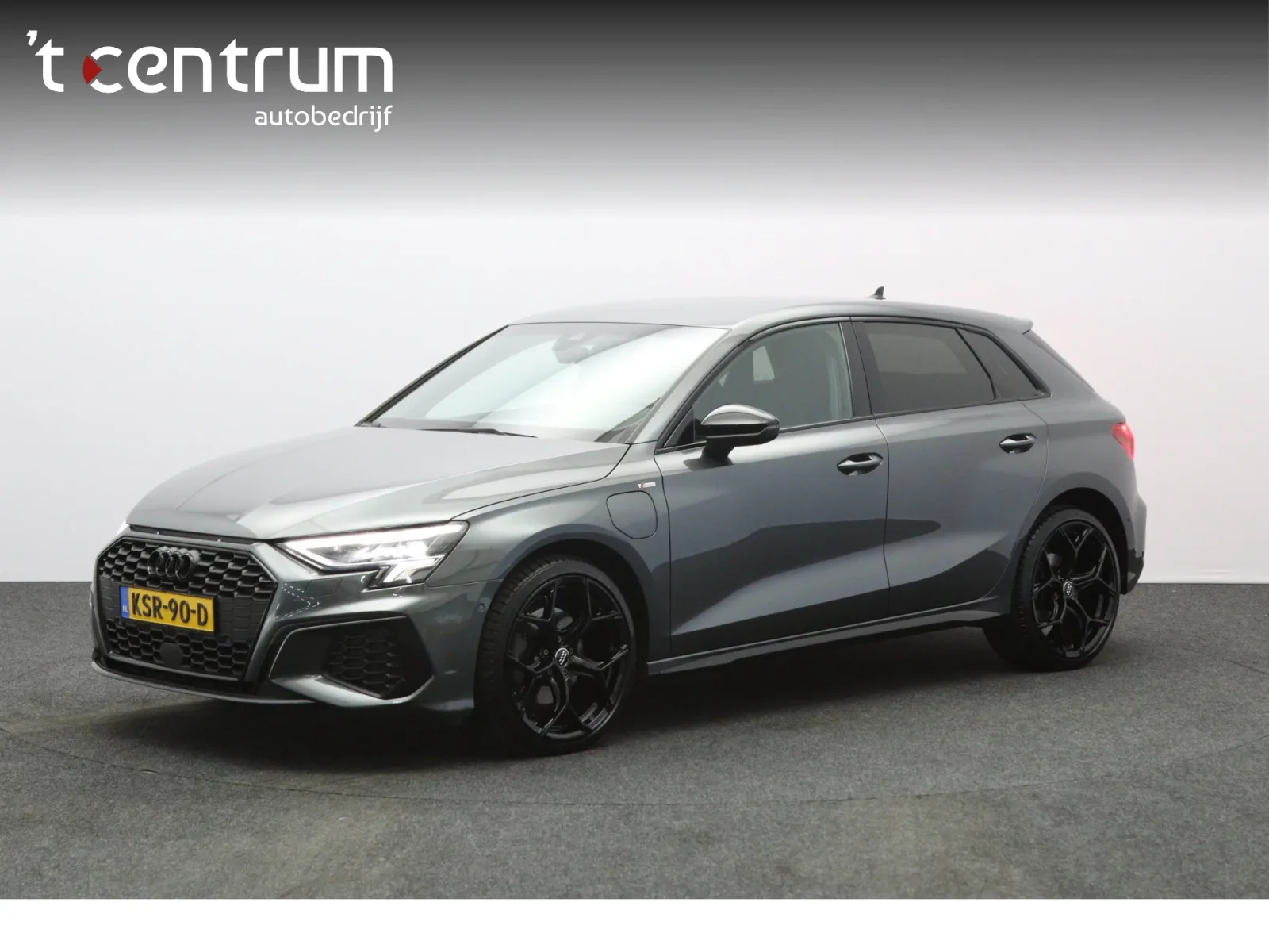 Audi A3 (2022) — foto 1