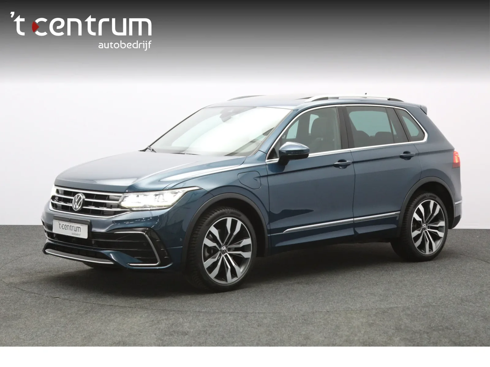 Volkswagen Tiguan (2024) — foto 1