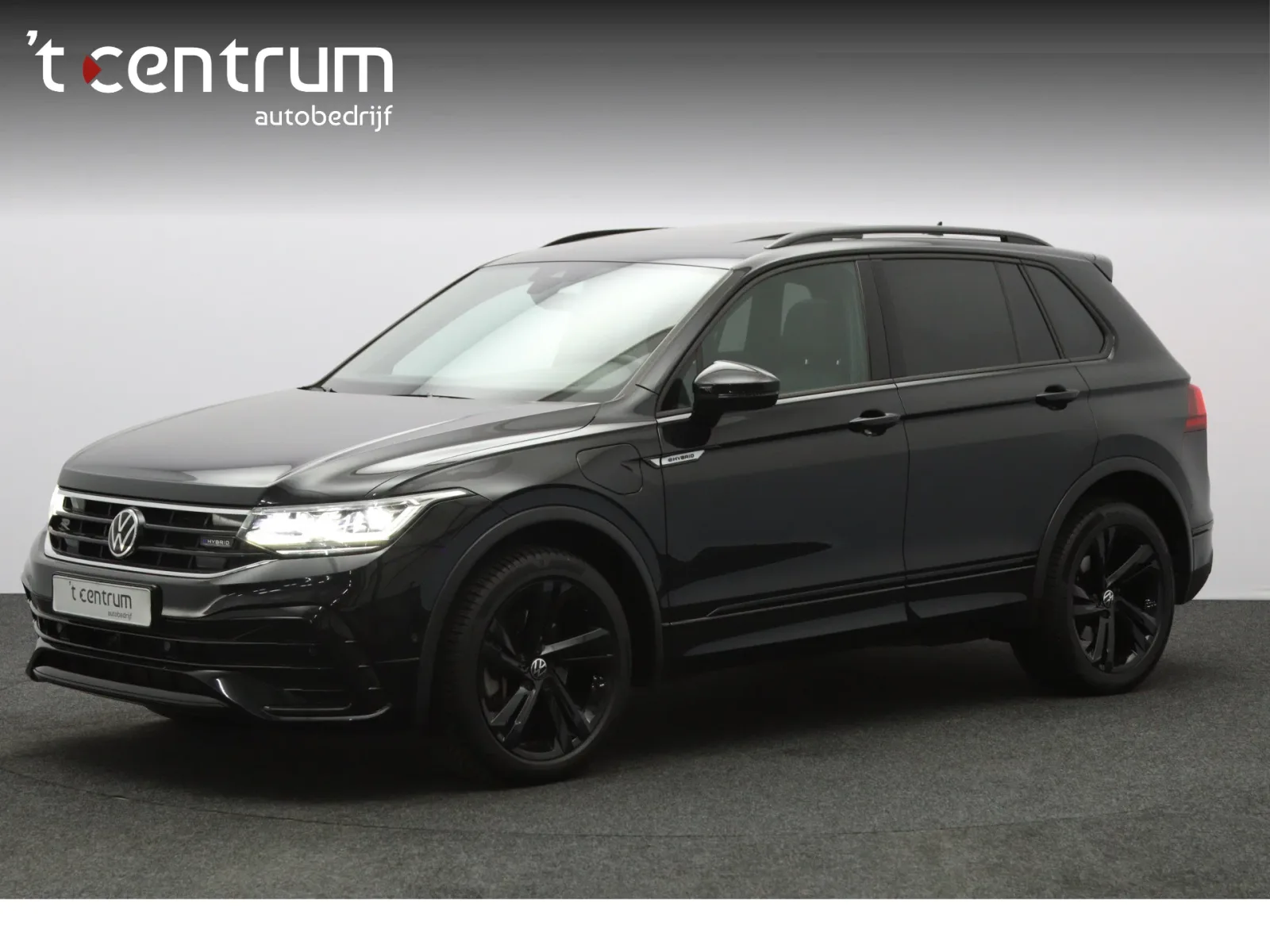 Volkswagen Tiguan (2022) — foto 1