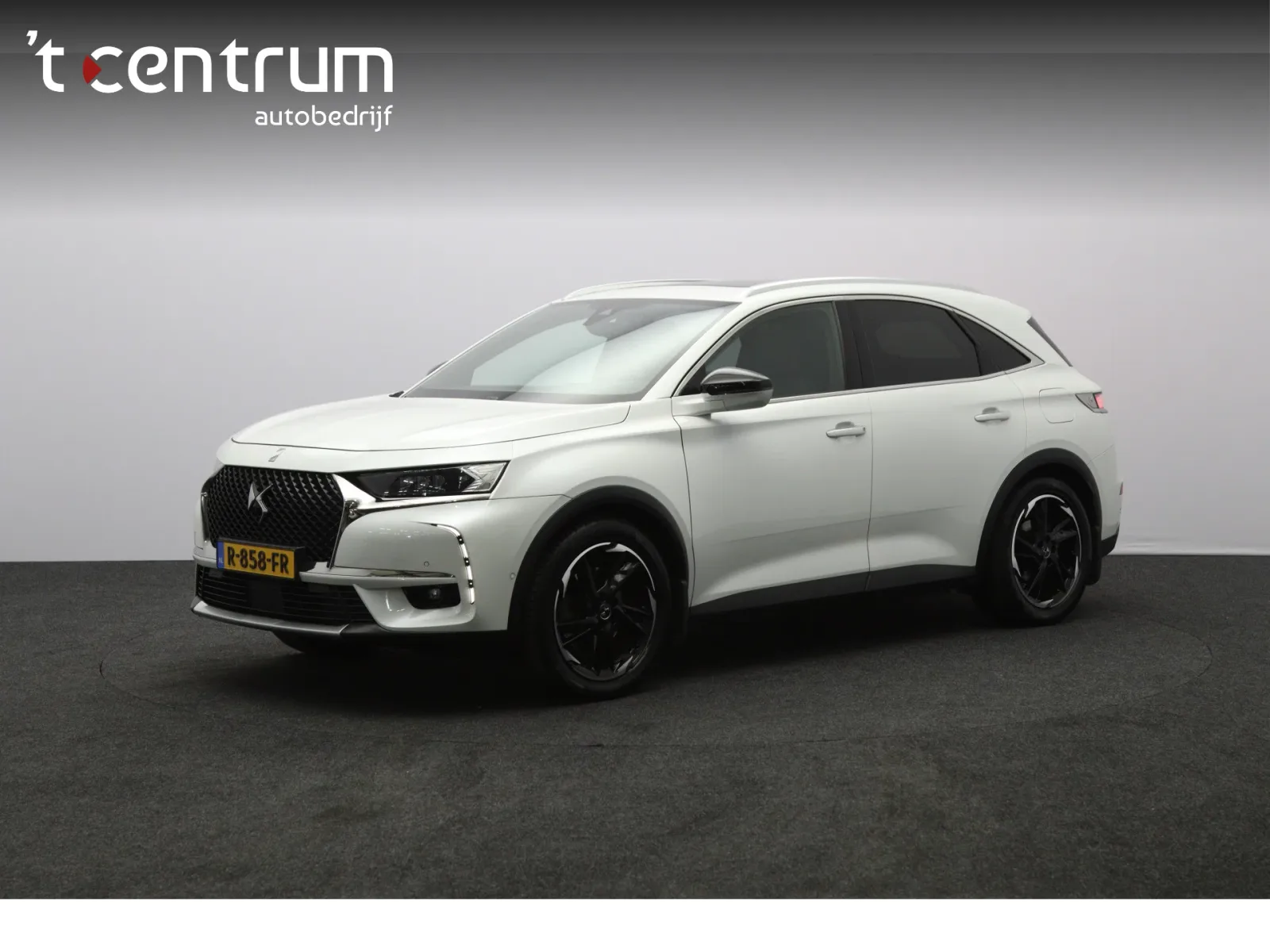 DS Ds (2020) — foto 1