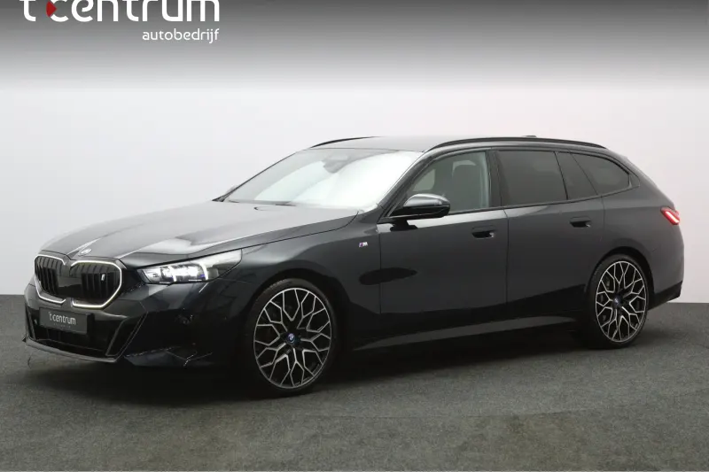 BMW i5 (2024)