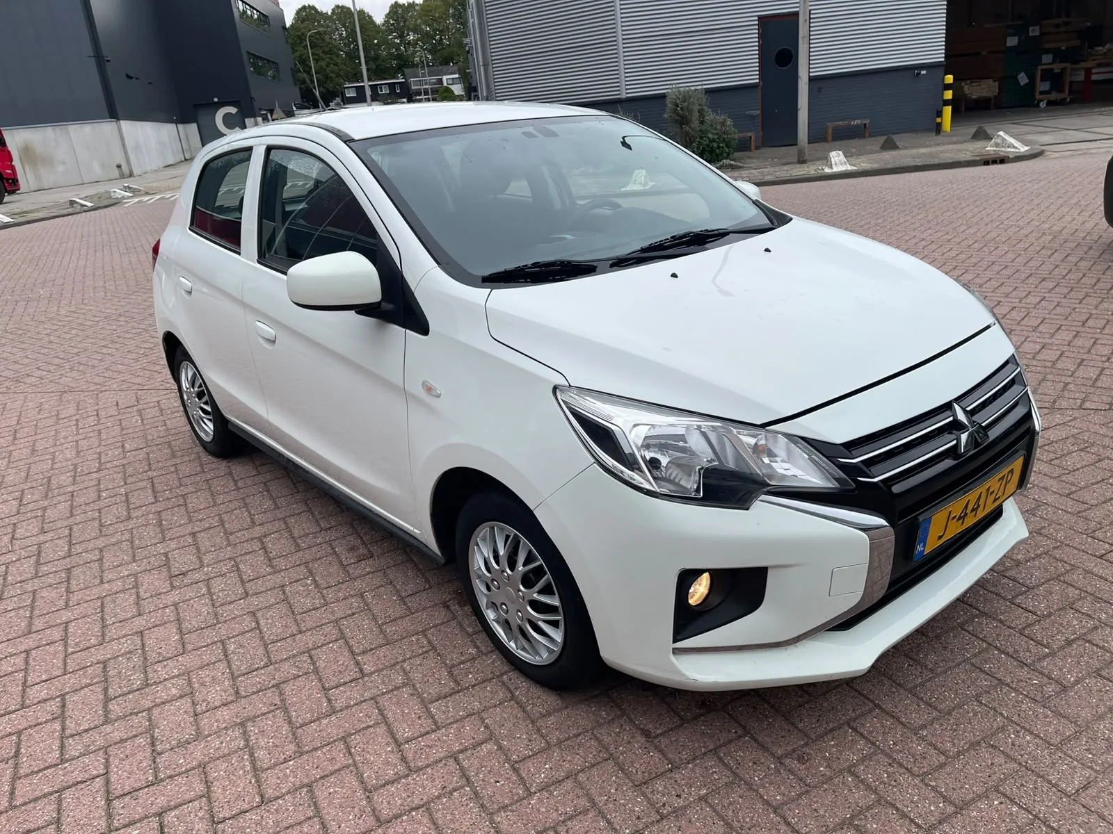 Mitsubishi Space Star (2020) — foto 1