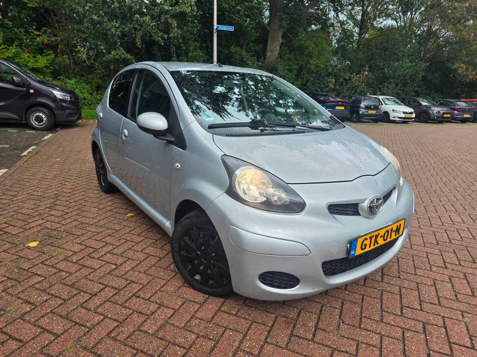 Toyota Aygo (2011) — foto 1