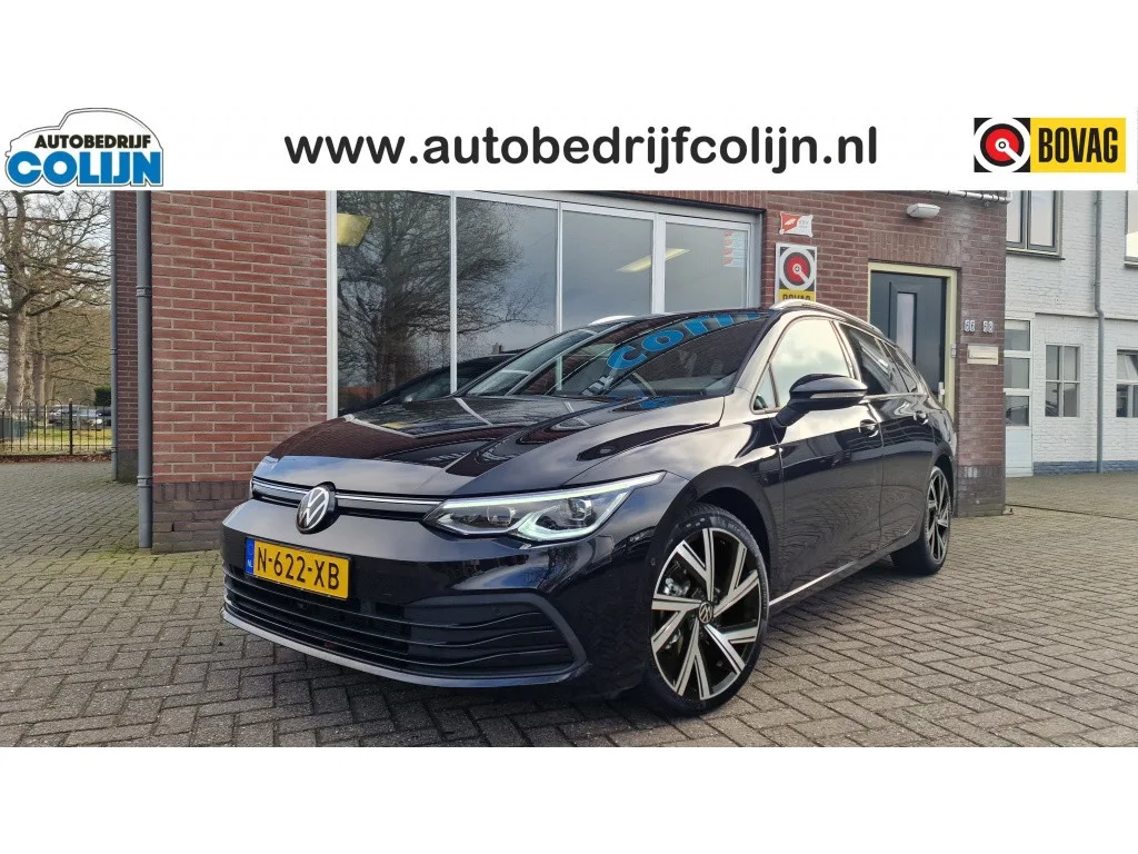 Volkswagen Golf (2022) — foto 1