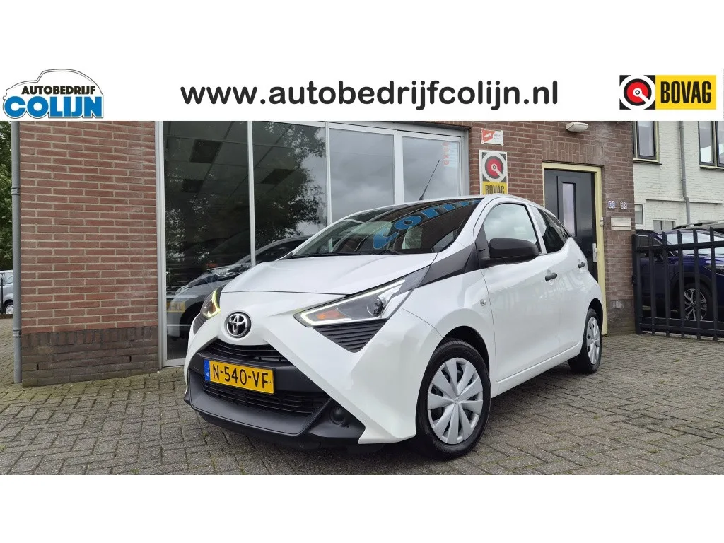 Toyota Aygo (2022) — foto 1