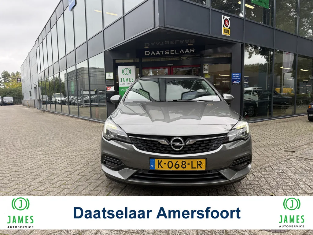 Opel Astra (2021) — foto 1