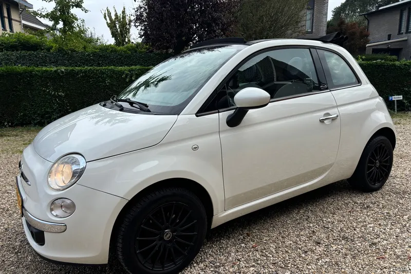 Fiat 500C (2010)