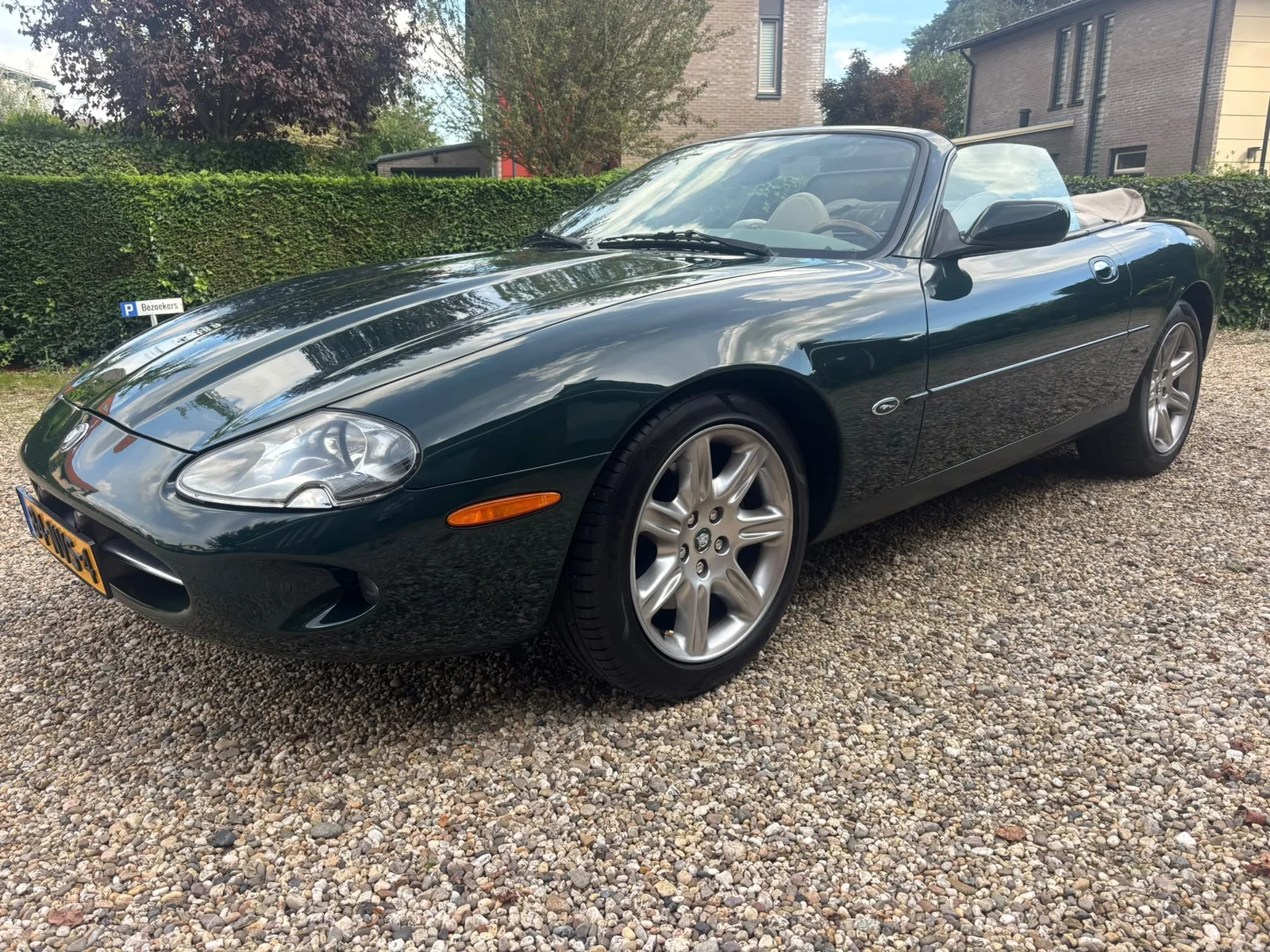 Jaguar XK8 (2000) — foto 1