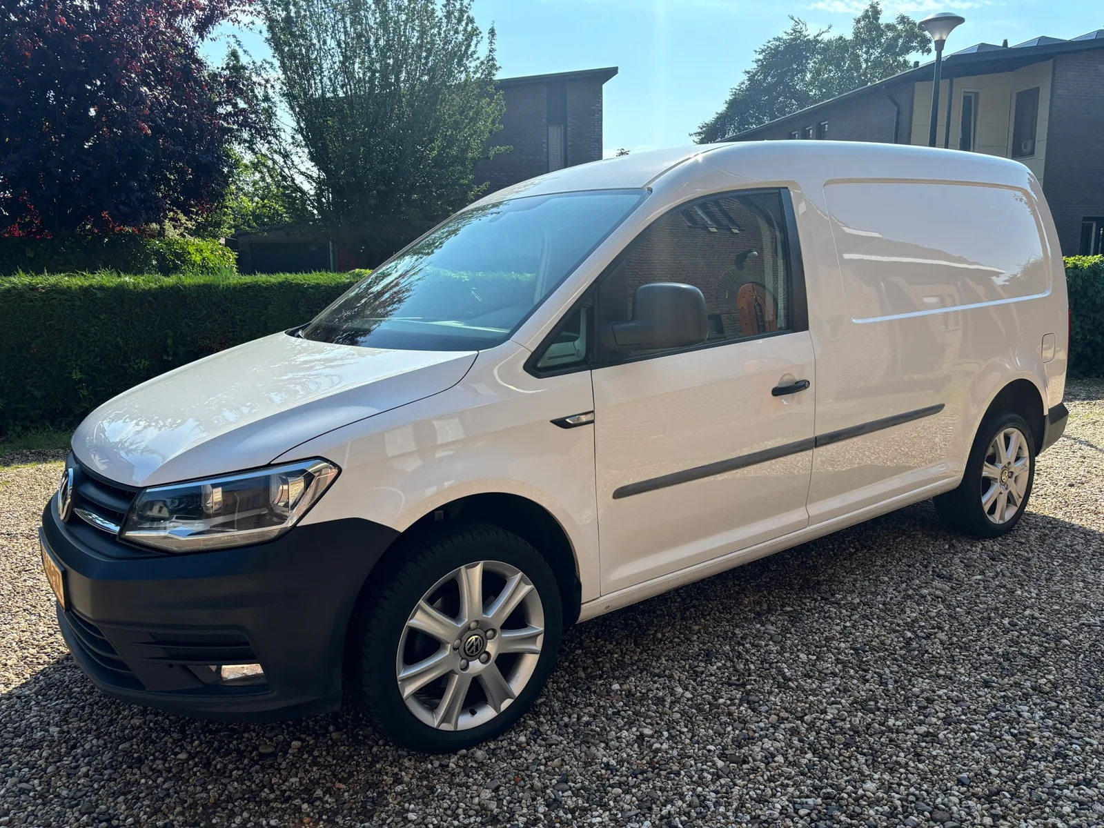Volkswagen Caddy (2017) — foto 1