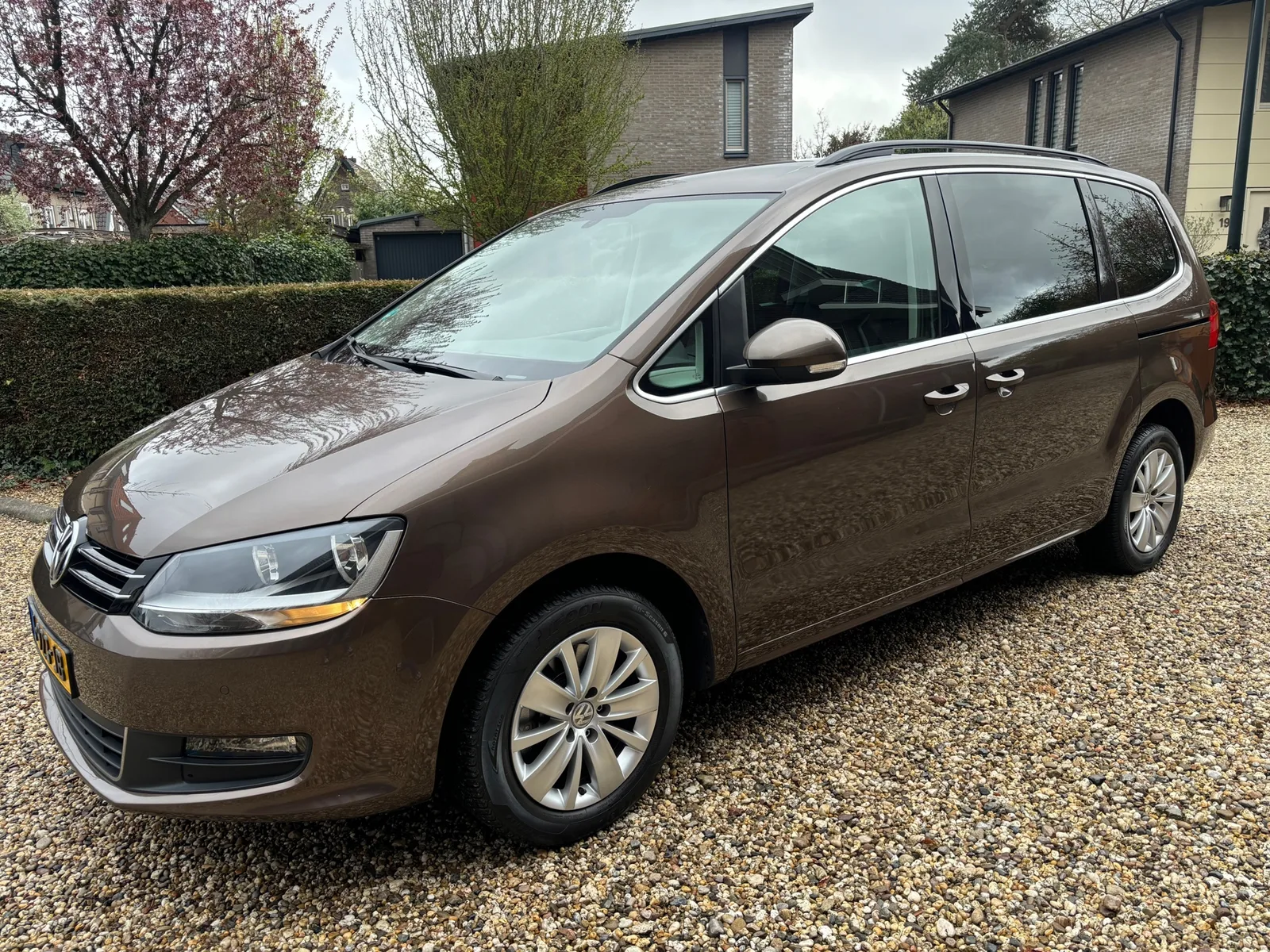 Volkswagen Sharan (2012) — foto 1
