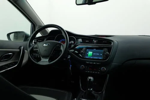 Kia Ceed (2016) — foto 1