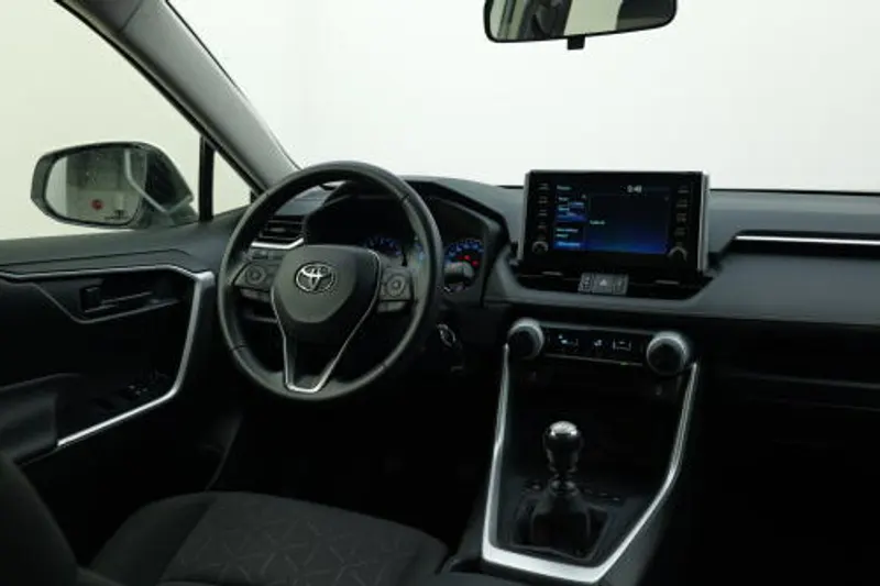 Toyota RAV4 (2021)