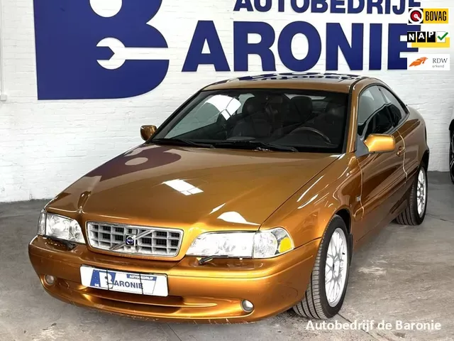 Volvo C70 (1998) — foto 1