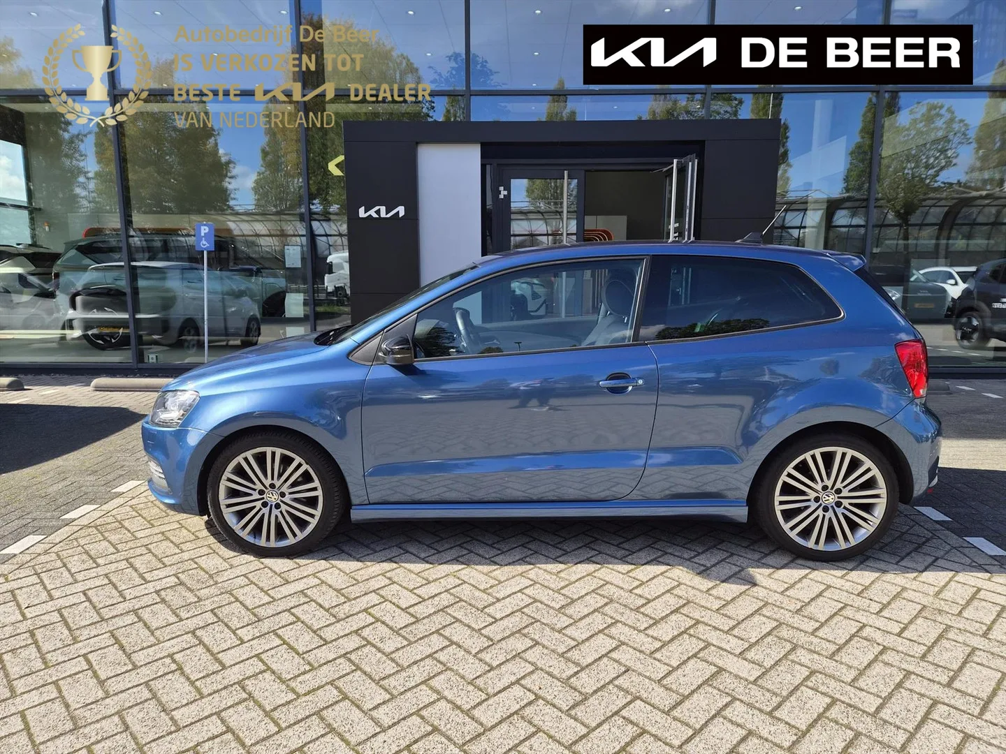Volkswagen Polo (2013) — foto 1