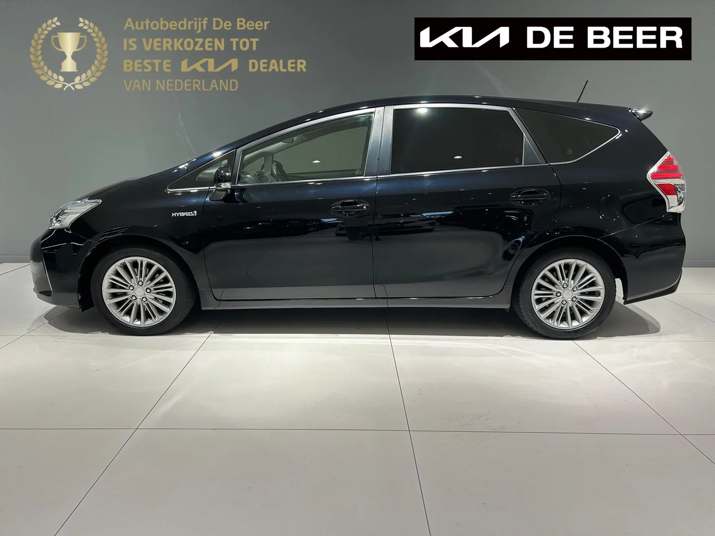 Toyota Prius (2018) — foto 1