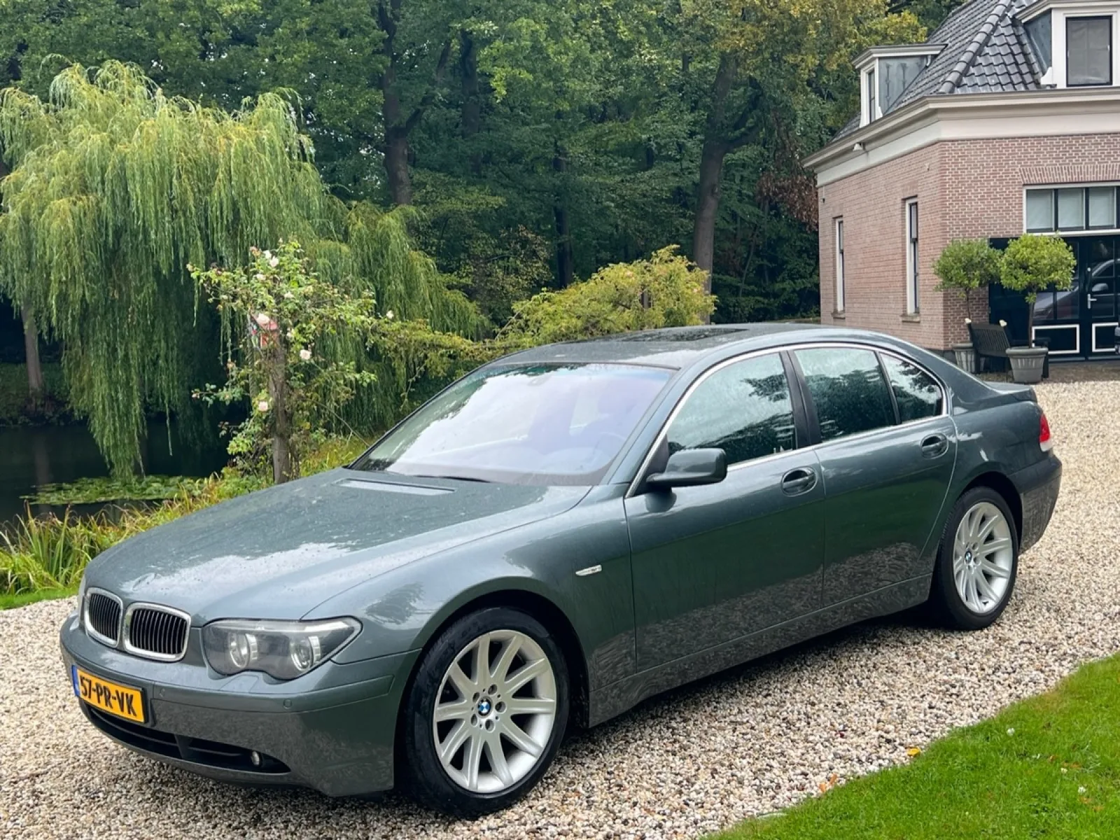 BMW 7-Serie (2003) — foto 1