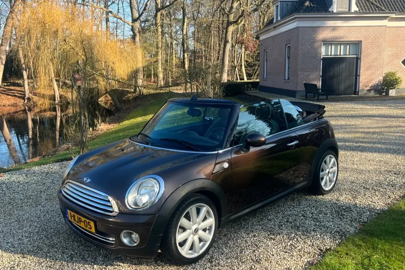 MINI Cabrio (2010)