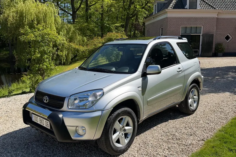 Toyota RAV4 (2002)