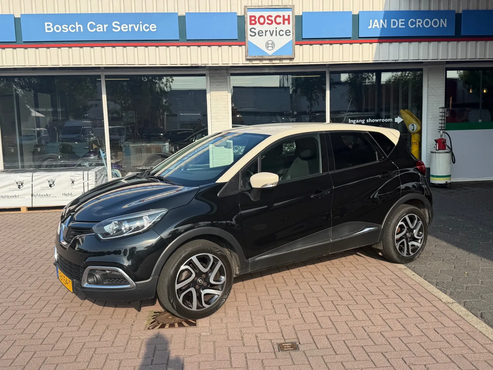 Renault Captur (2017) — foto 1