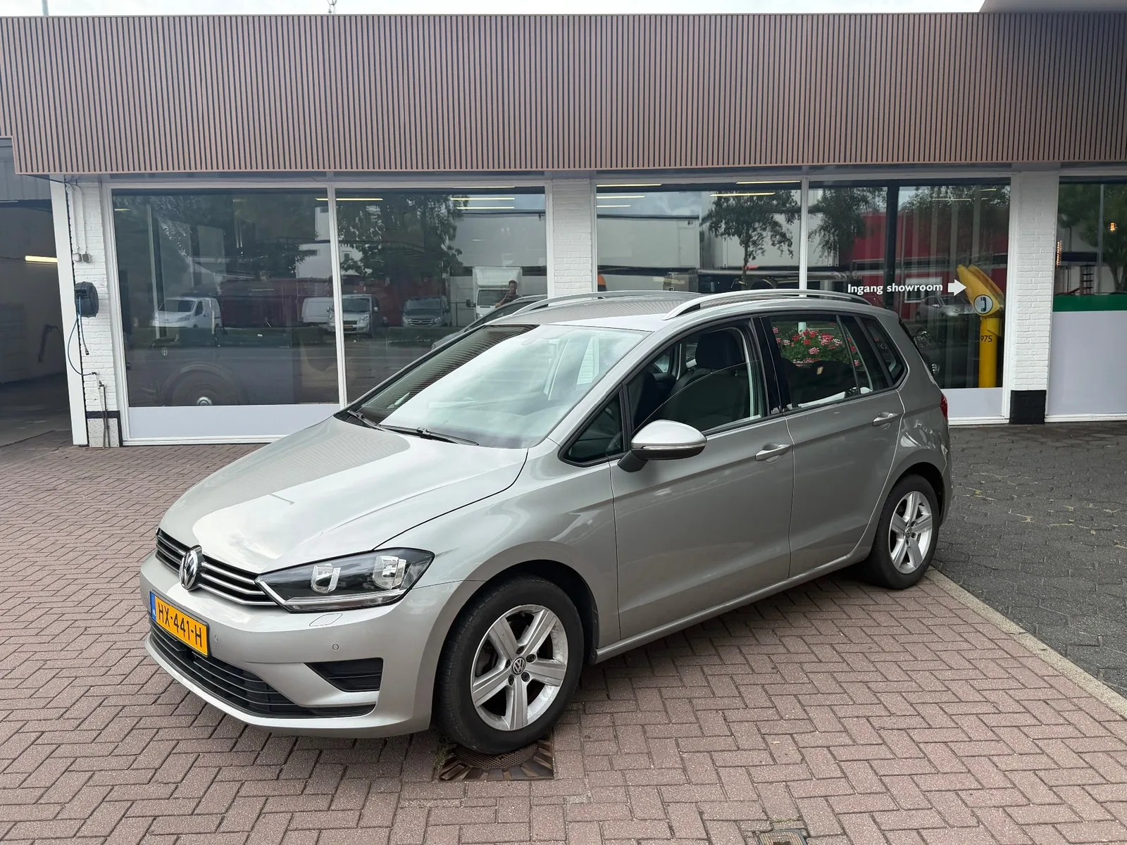 Volkswagen Golf Sportsvan (2015) — foto 1