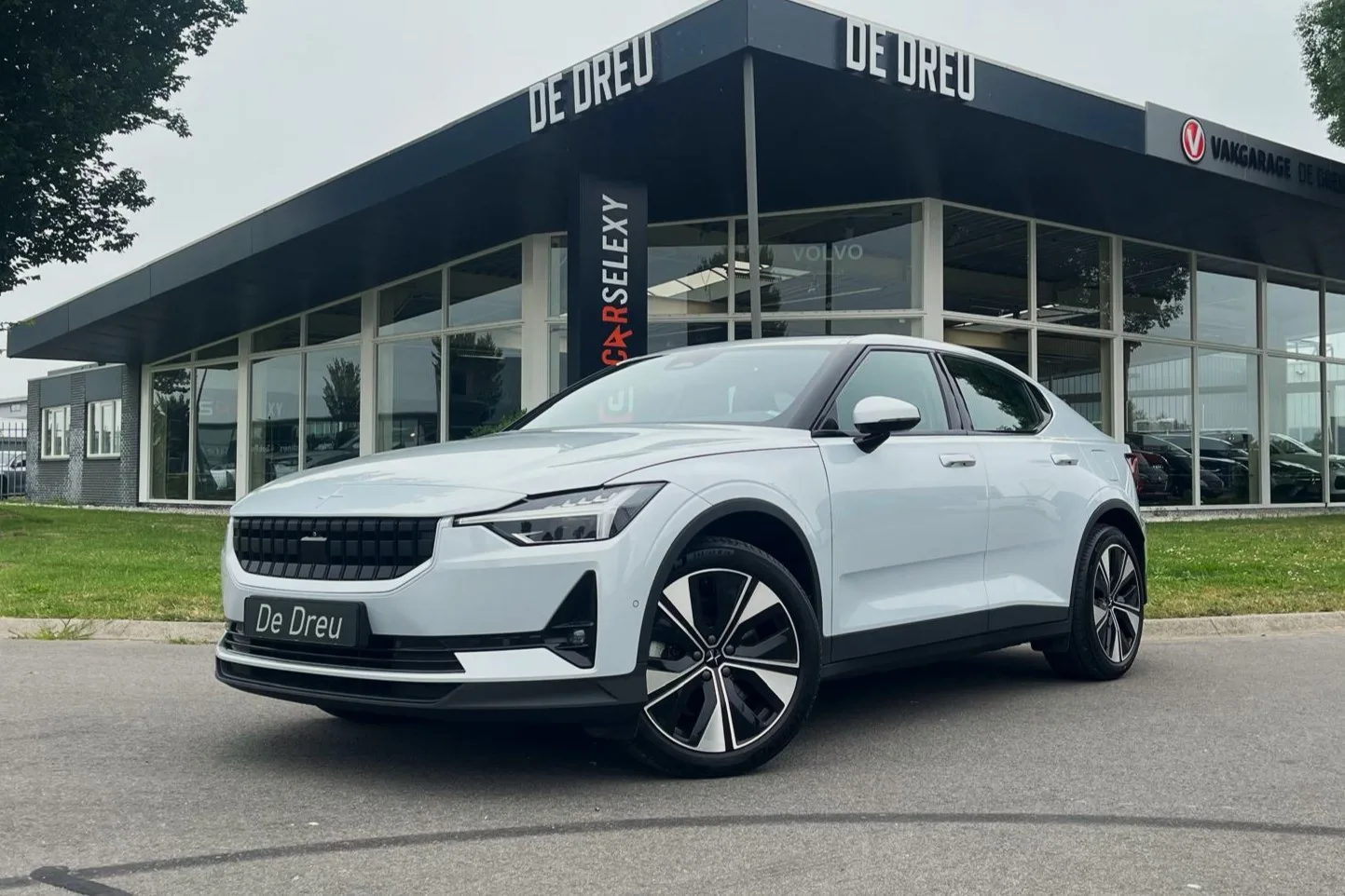 Polestar 2 (2023) — foto 1