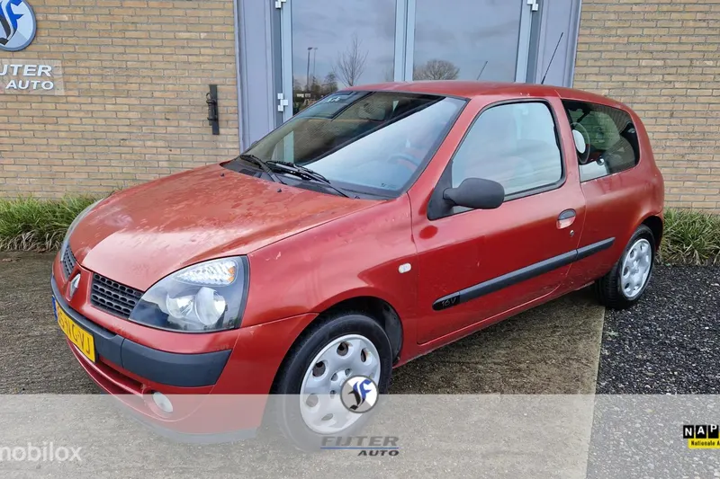 Renault Clio (2003)