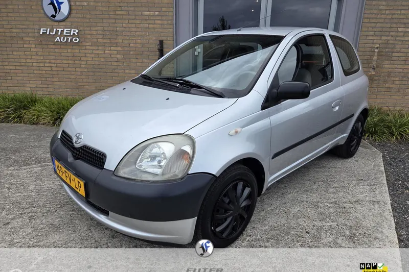 Toyota Yaris (2000)