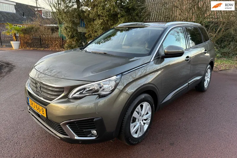 Peugeot 5008 (2019)