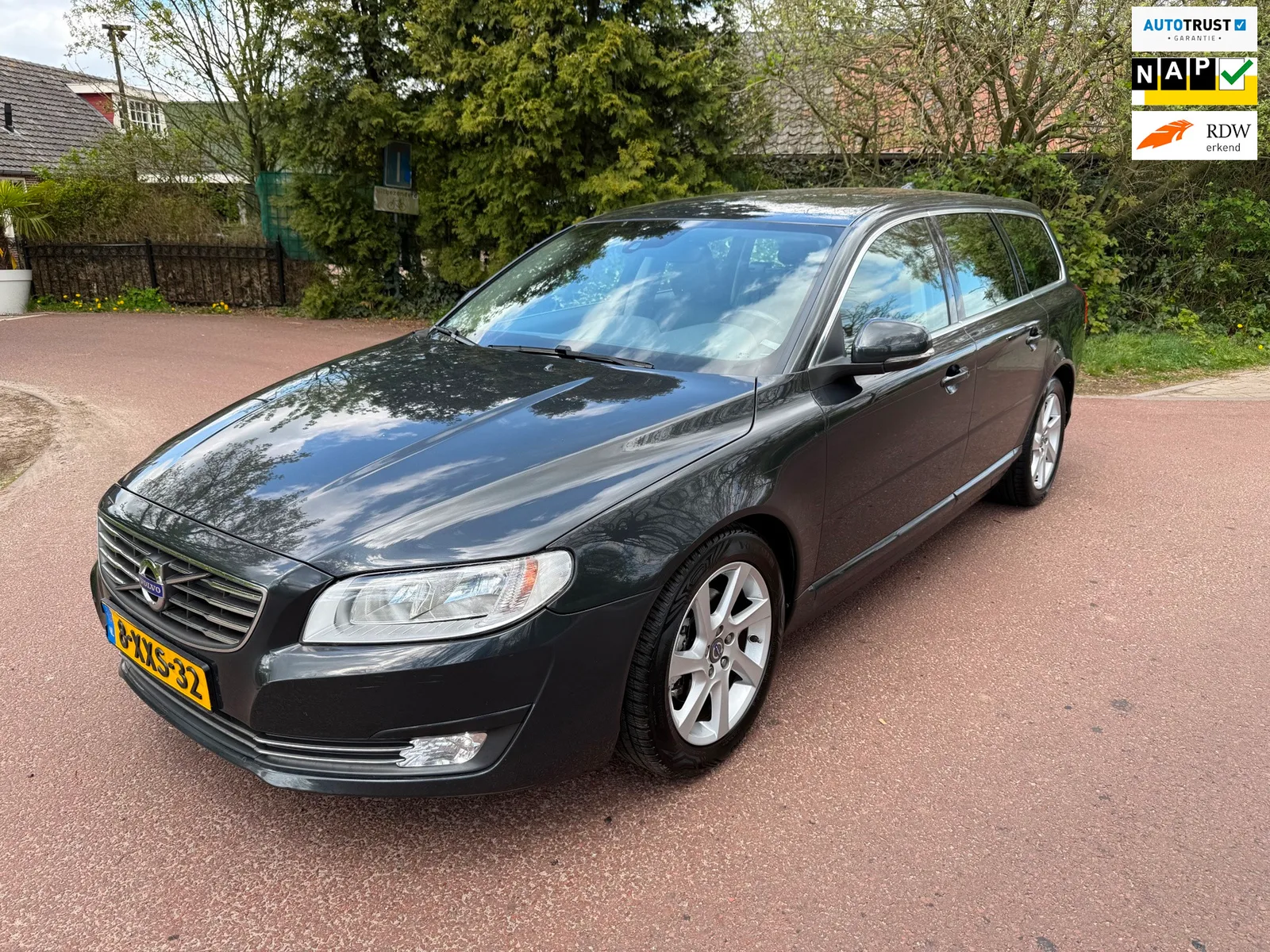 Volvo V70 (2014) — foto 1
