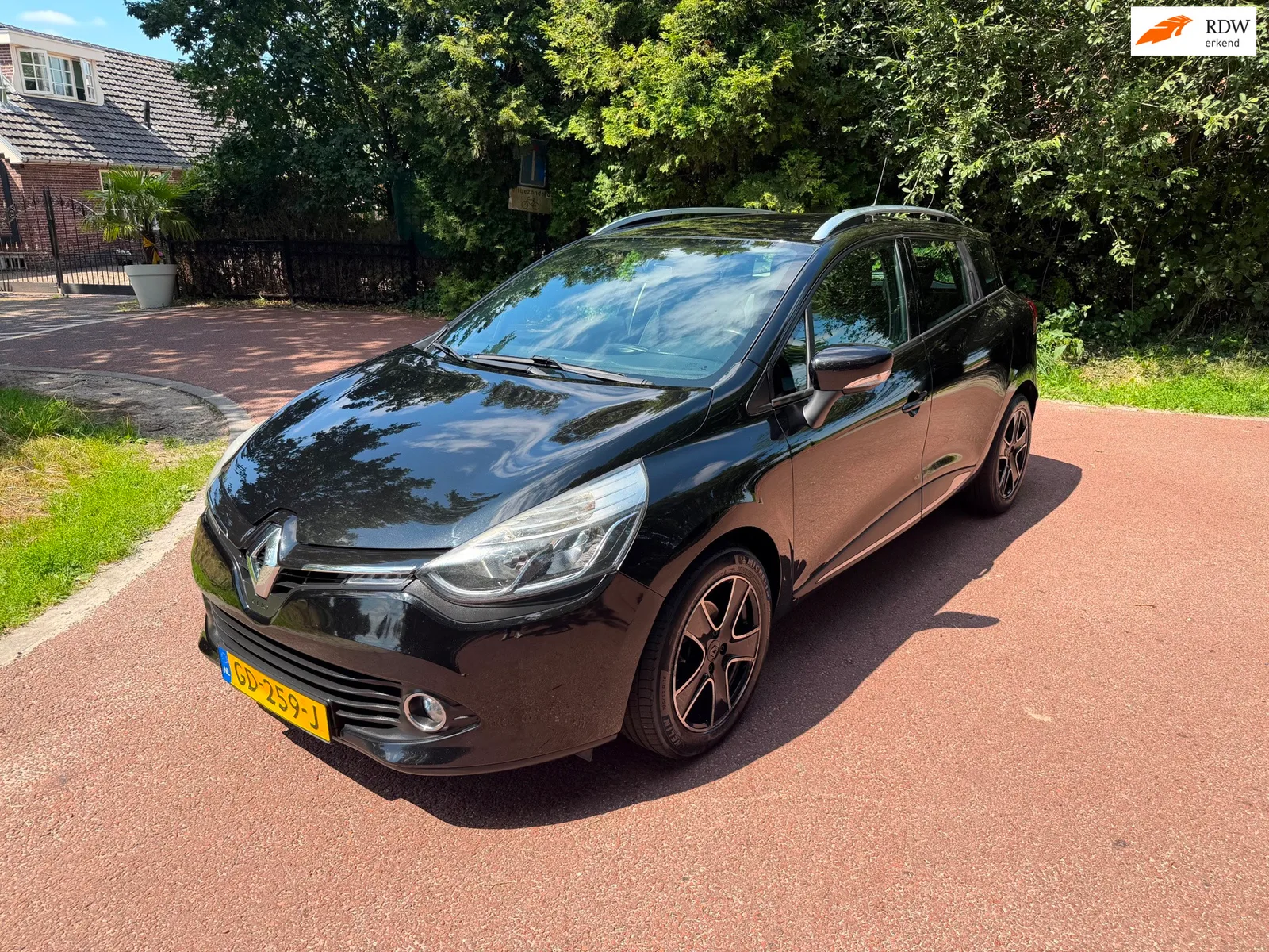 Renault Clio (2015) — foto 1
