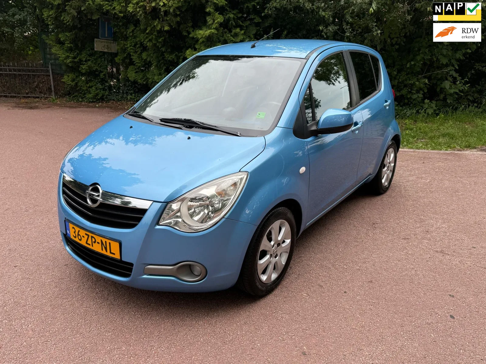 Opel Agila (2008) — foto 1