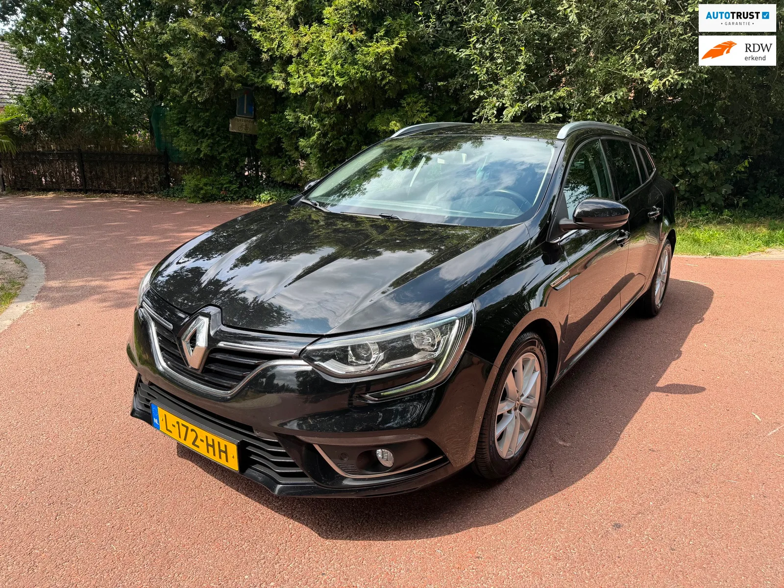 Renault Mégane (2018) — foto 1