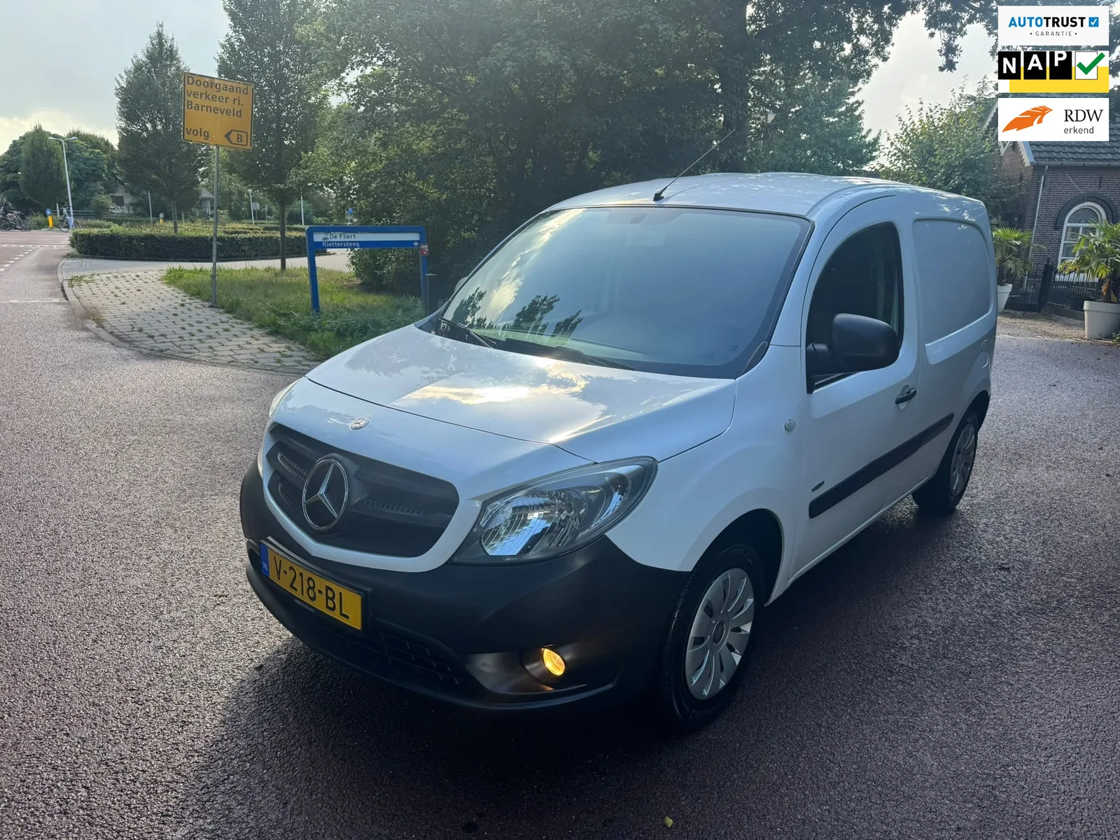 Mercedes-Benz Citan (2016) — foto 1