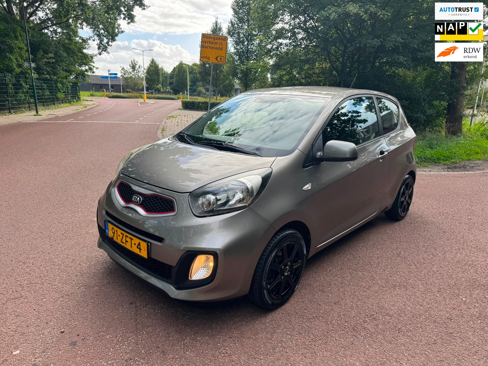 Kia Picanto (2012) — foto 1