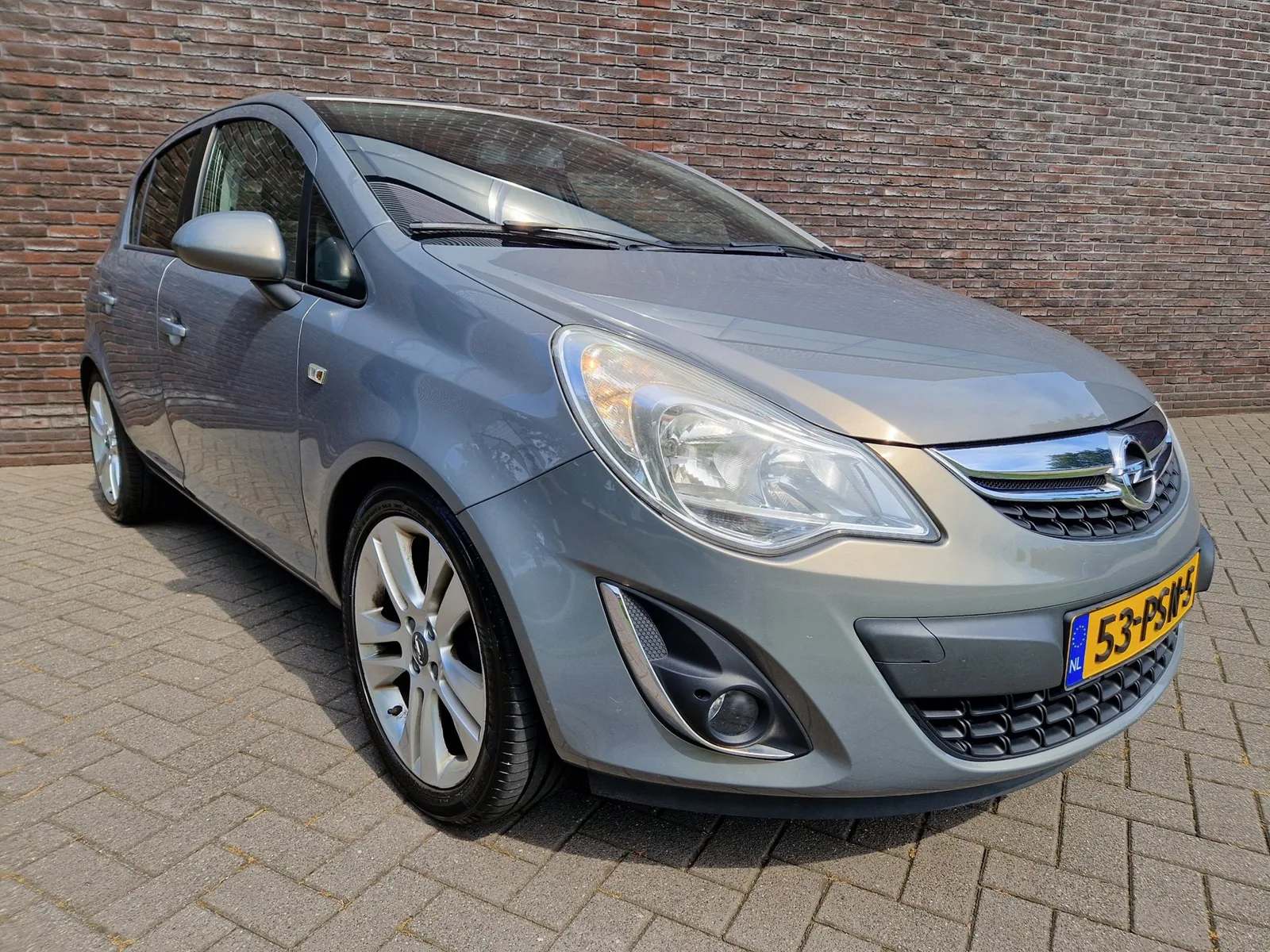 Opel Corsa (2011) — foto 1
