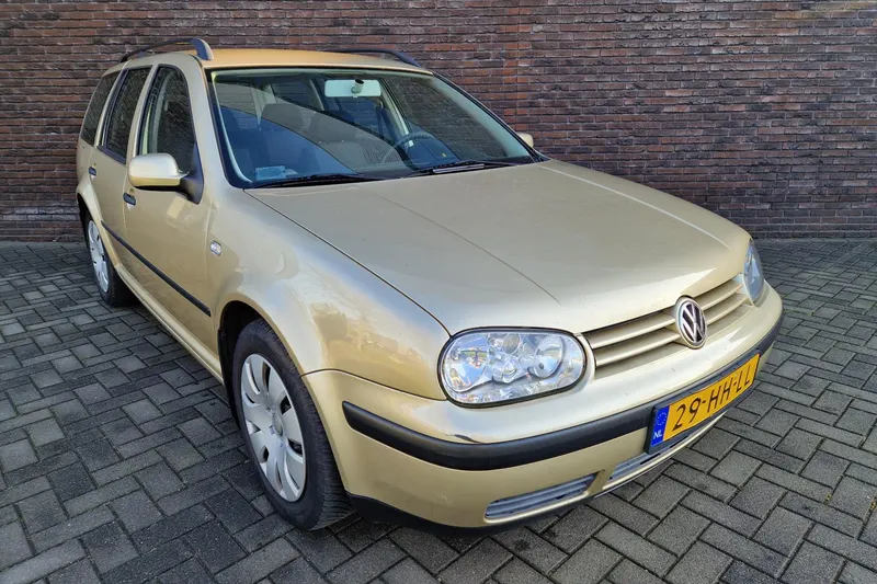 Volkswagen Golf (2001)