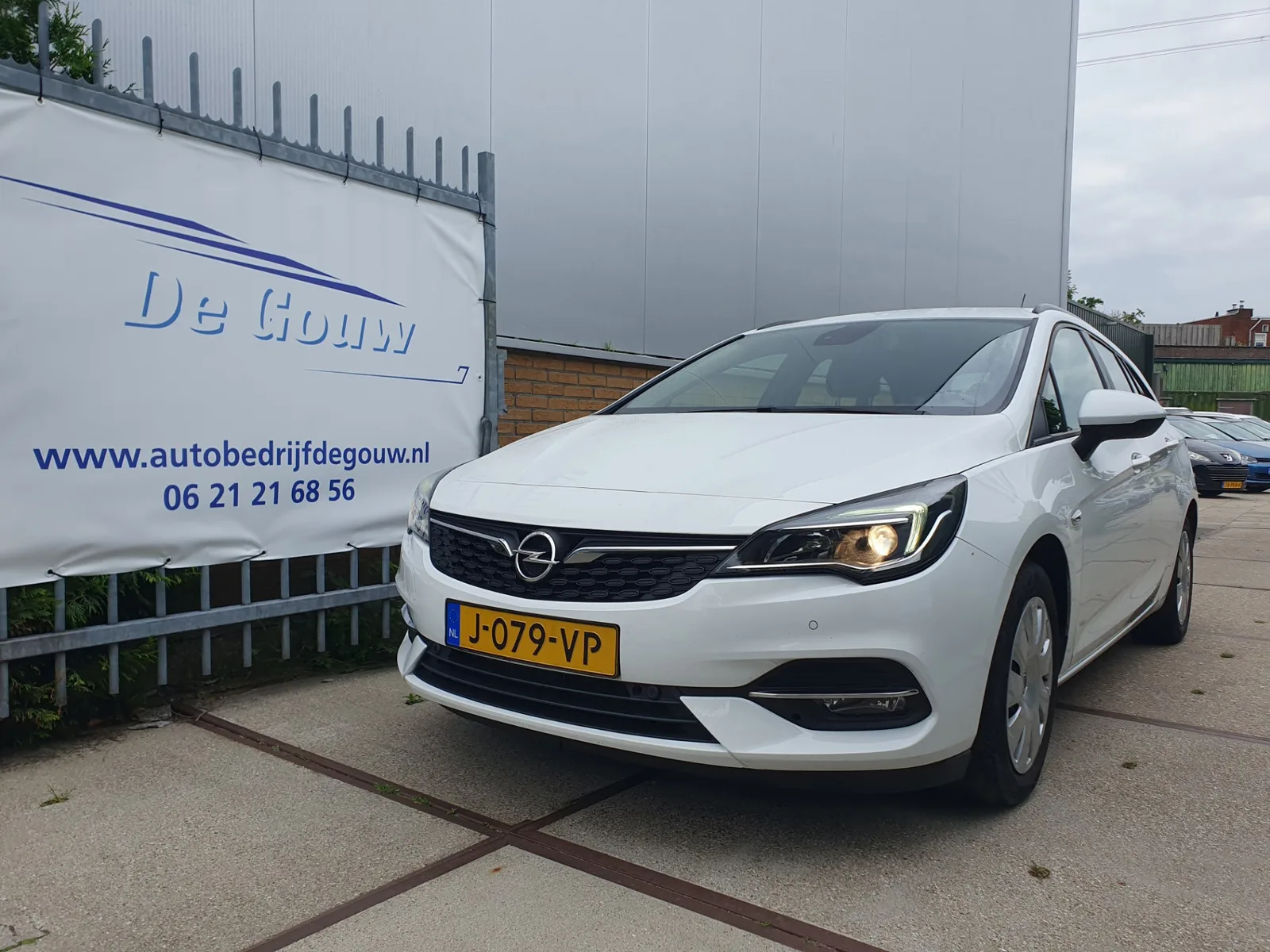 Opel Astra (2020) — foto 1
