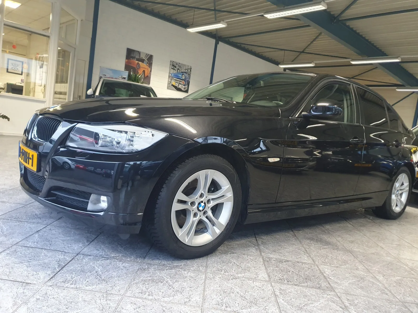 BMW 3-Serie (2011) — foto 1