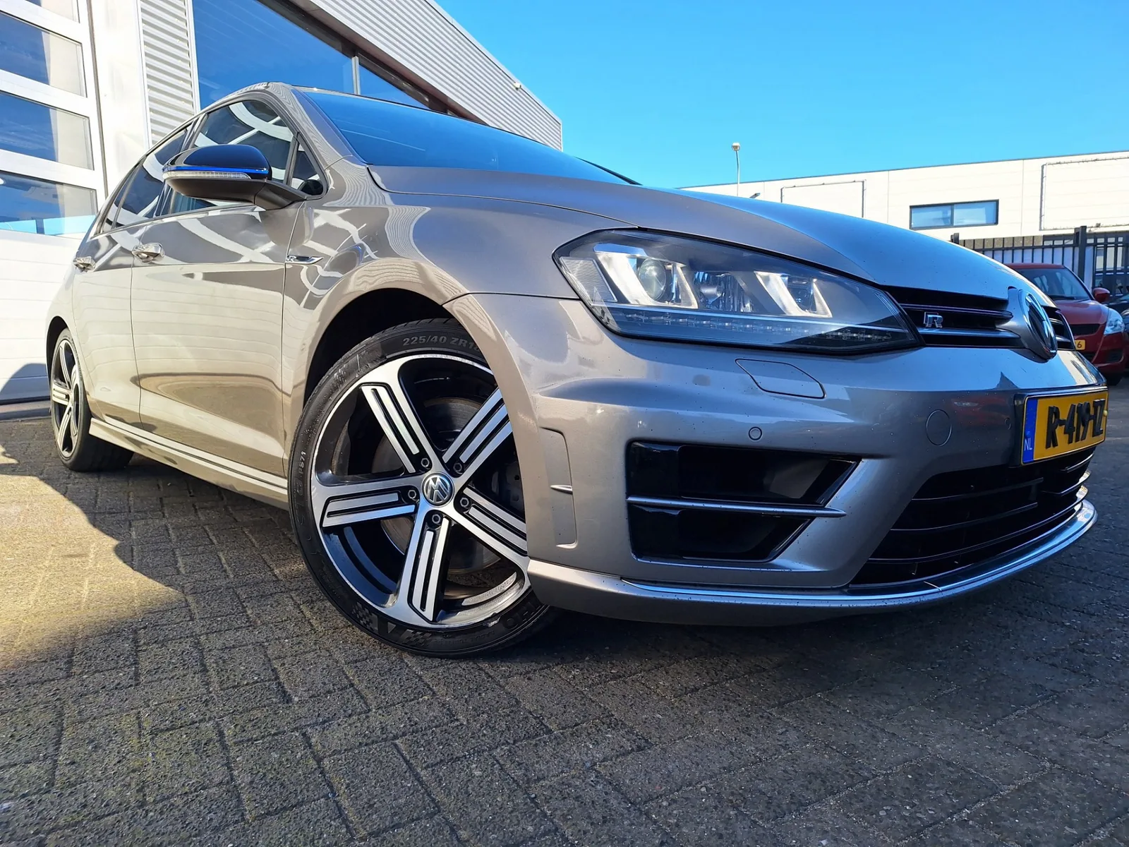 Volkswagen Golf (2016) — foto 1