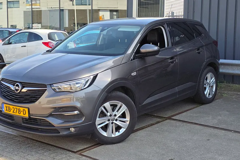 Opel Grandland (2018)