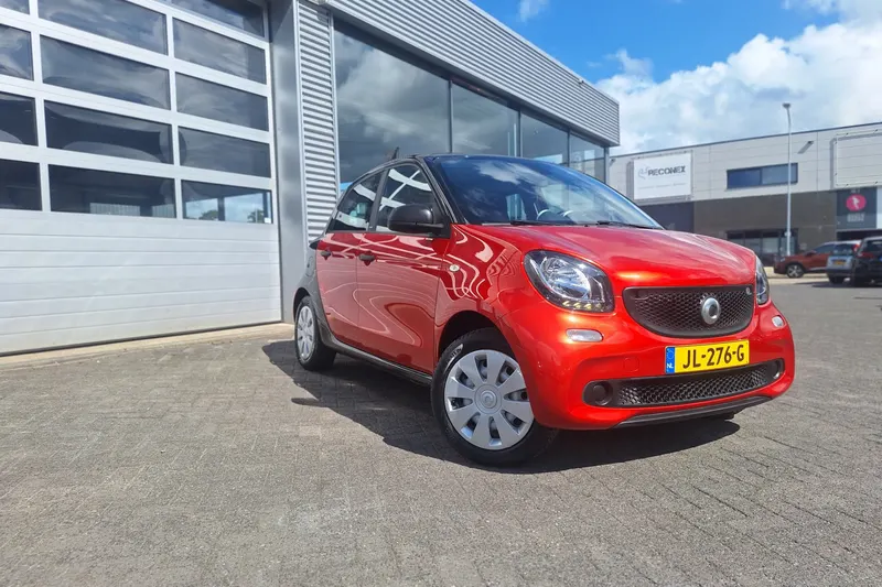 Smart ForFour (2016)