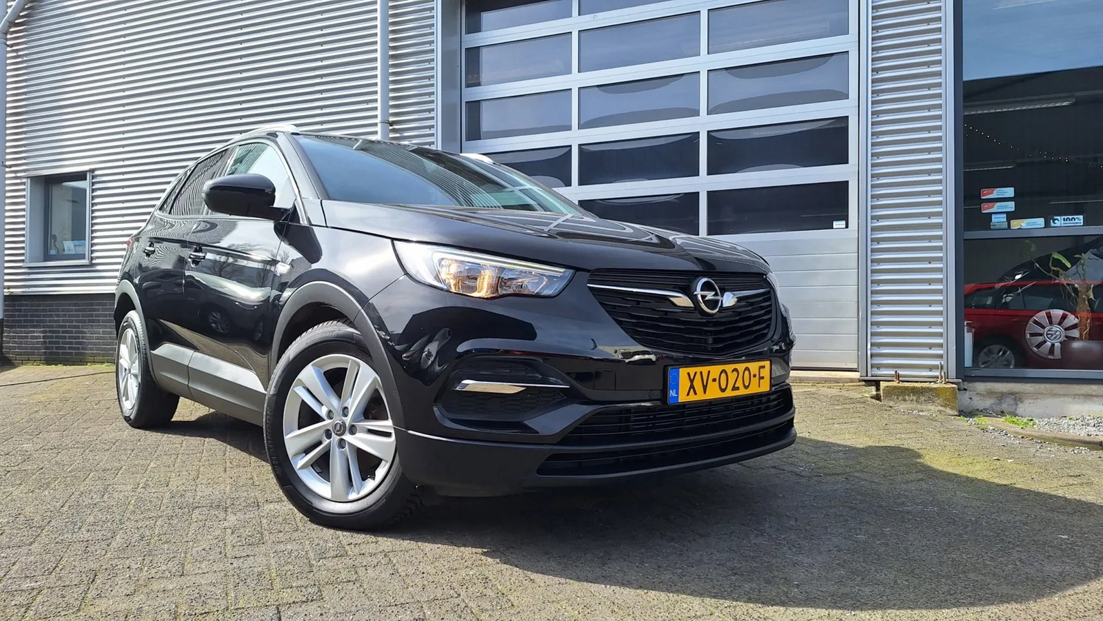 Opel Grandland (2019) — foto 1
