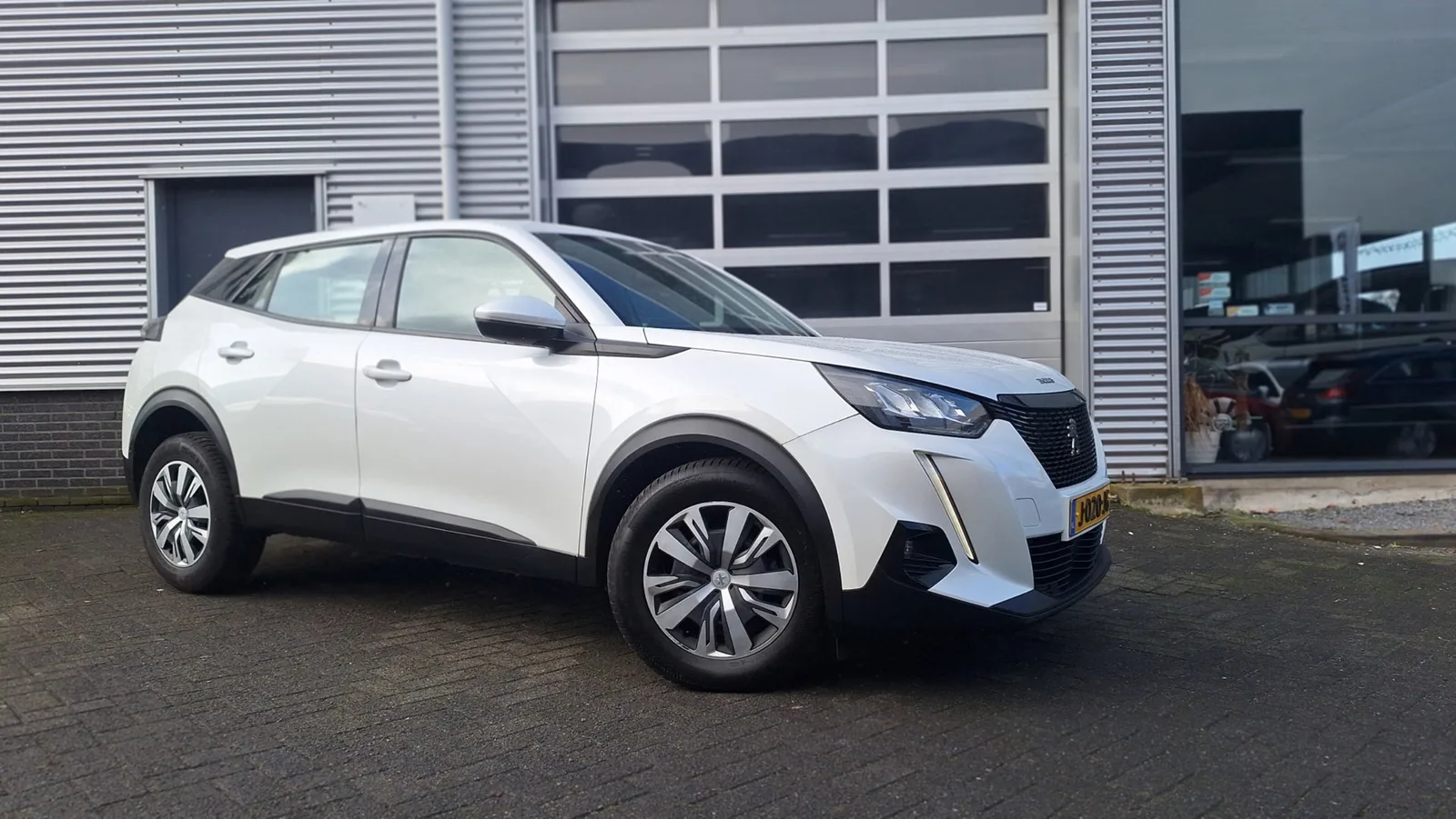 Peugeot 2008 (2020) — foto 1