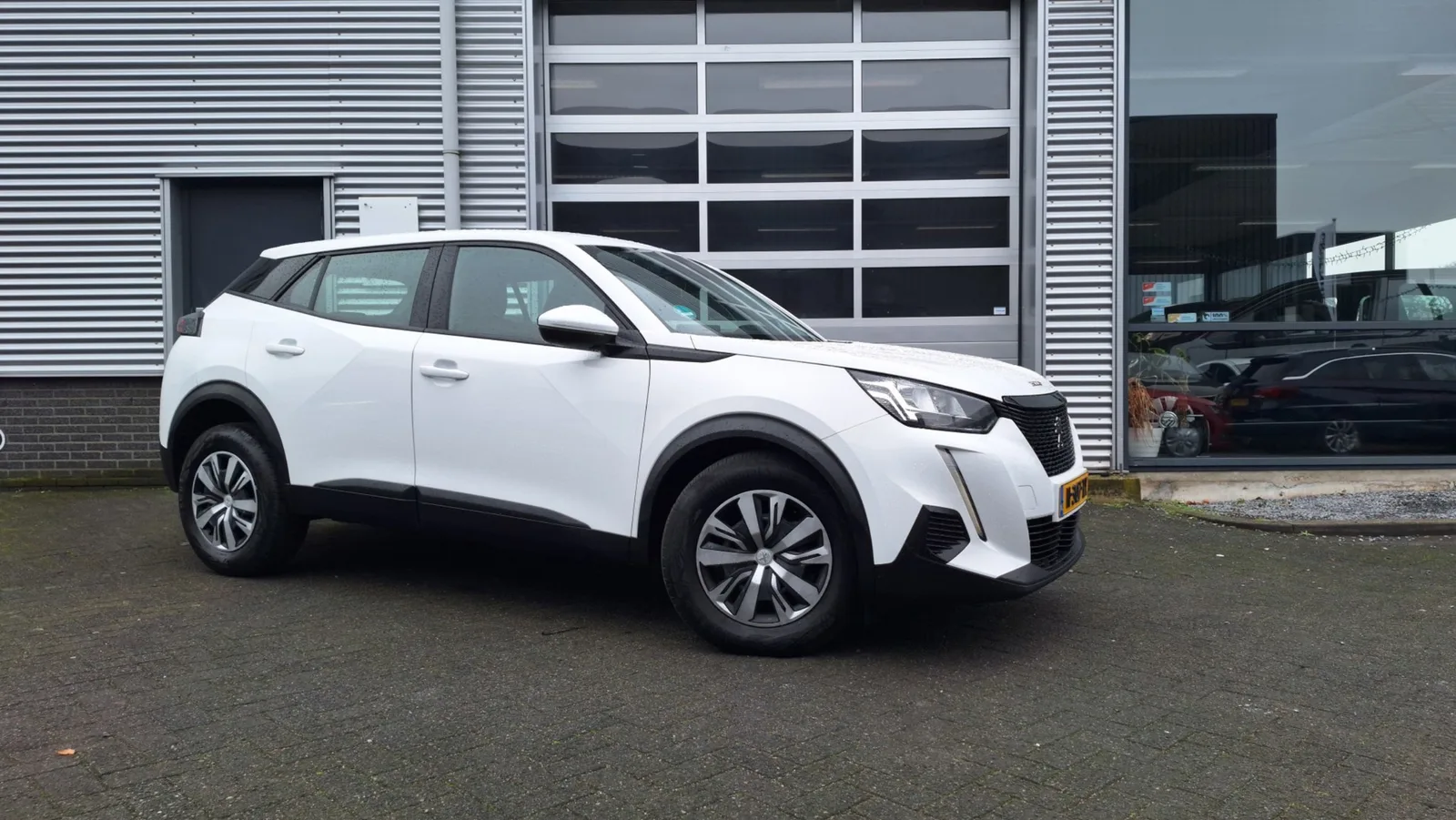 Peugeot 2008 (2021) — foto 1