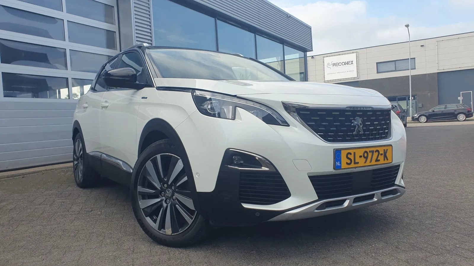 Peugeot 3008 (2018) — foto 1
