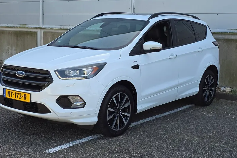Ford Kuga (2017)