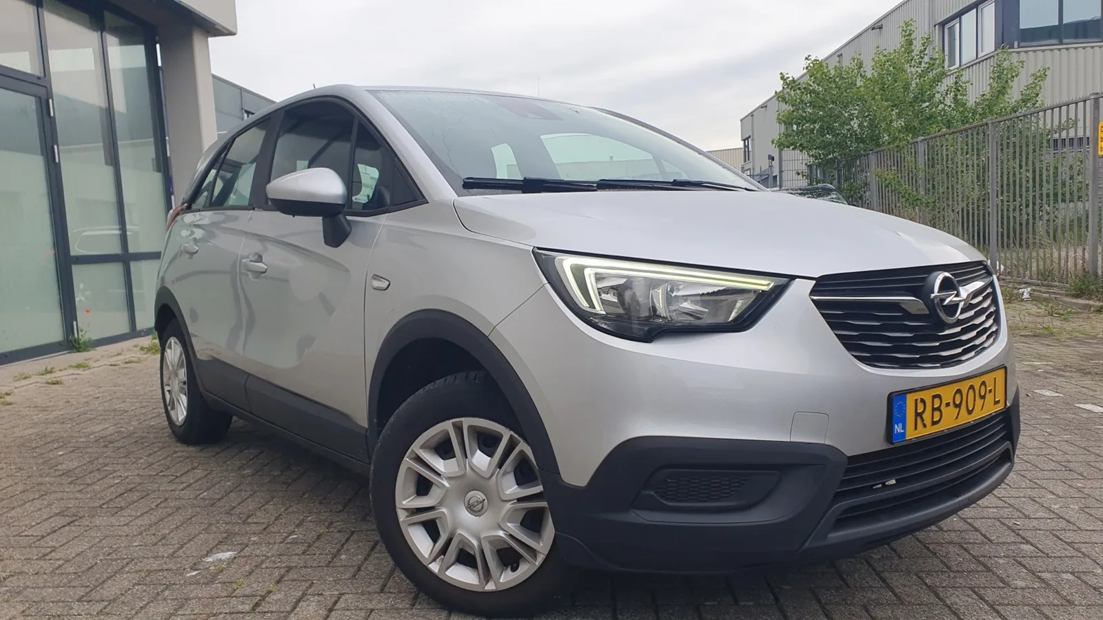 Opel Crossland (2017) — foto 1